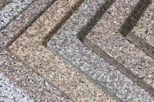 不是所有的仿石漆都叫石感漆，石感漆擁有的研發(fā)創(chuàng)新、嚴苛品控、穩(wěn)定供應(yīng)、成熟經(jīng)銷體系也是其他競品無法比擬的。